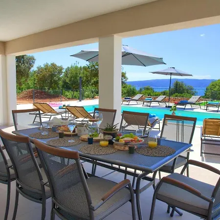 Magnifica With Pool Villa Pinezici (Krk)