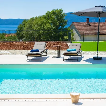 Magnifica With Pool Pinezici (Krk)