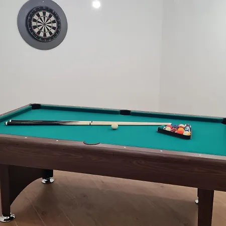 Villa Magnifica With Pool *