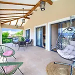 Magnifica With Pool Villa *